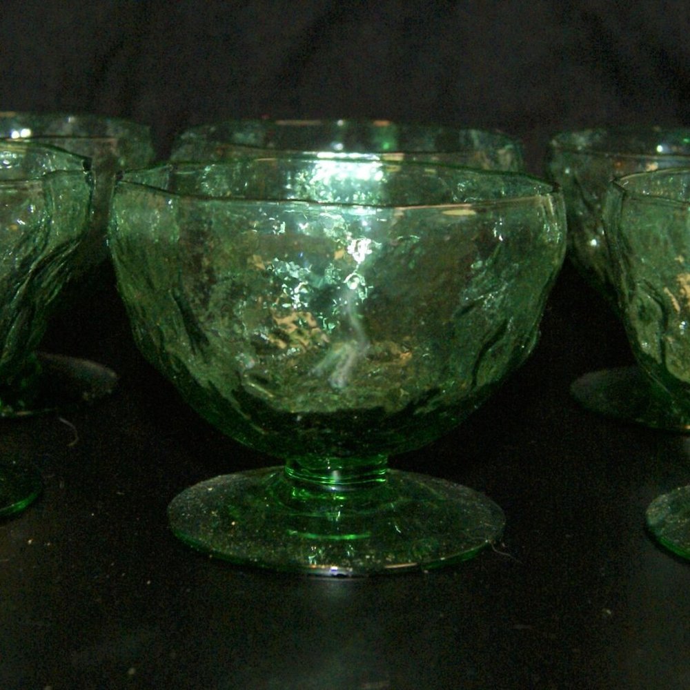 6 PEDESTAL DESSERT BOWLS - Picture 2 of 11